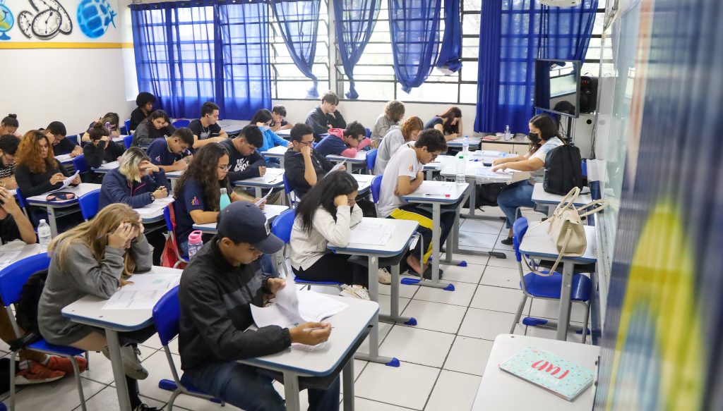 Jornal da Franca - USP oferece curso gratuito de programação para alunos do  ensino médio. Veja o prazo - Jornal da Franca